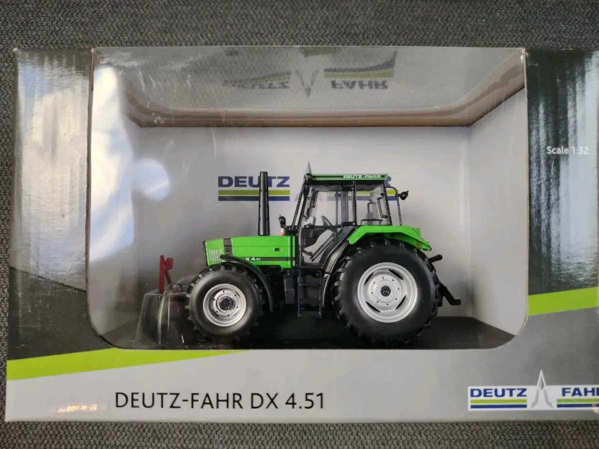 Siku RC Set + UH tractors + wiking - Image 3