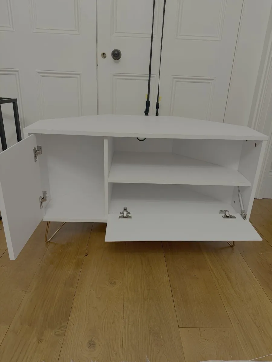 Design corner TV cabinet - Image 2