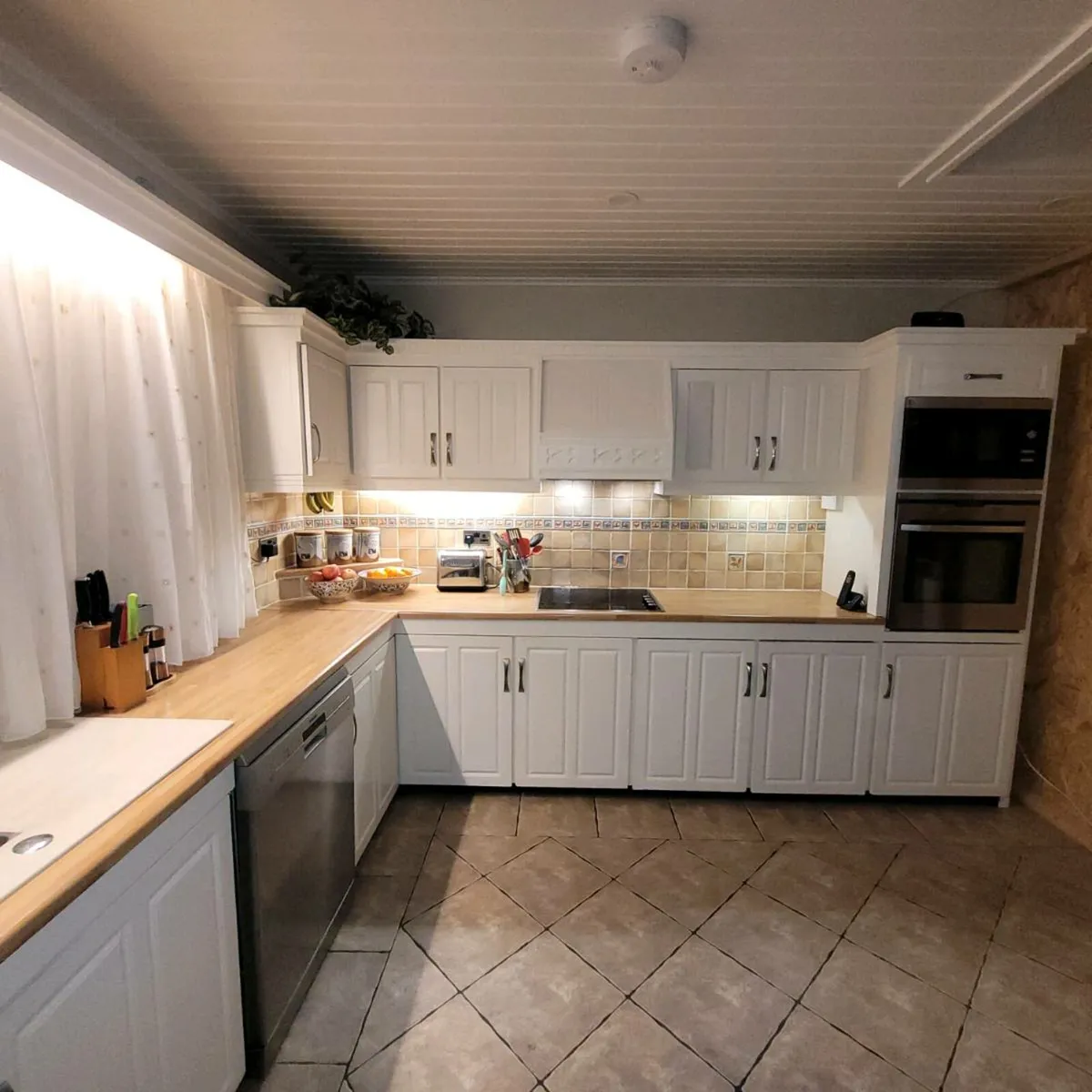 Kitchen cabinets - Image 2