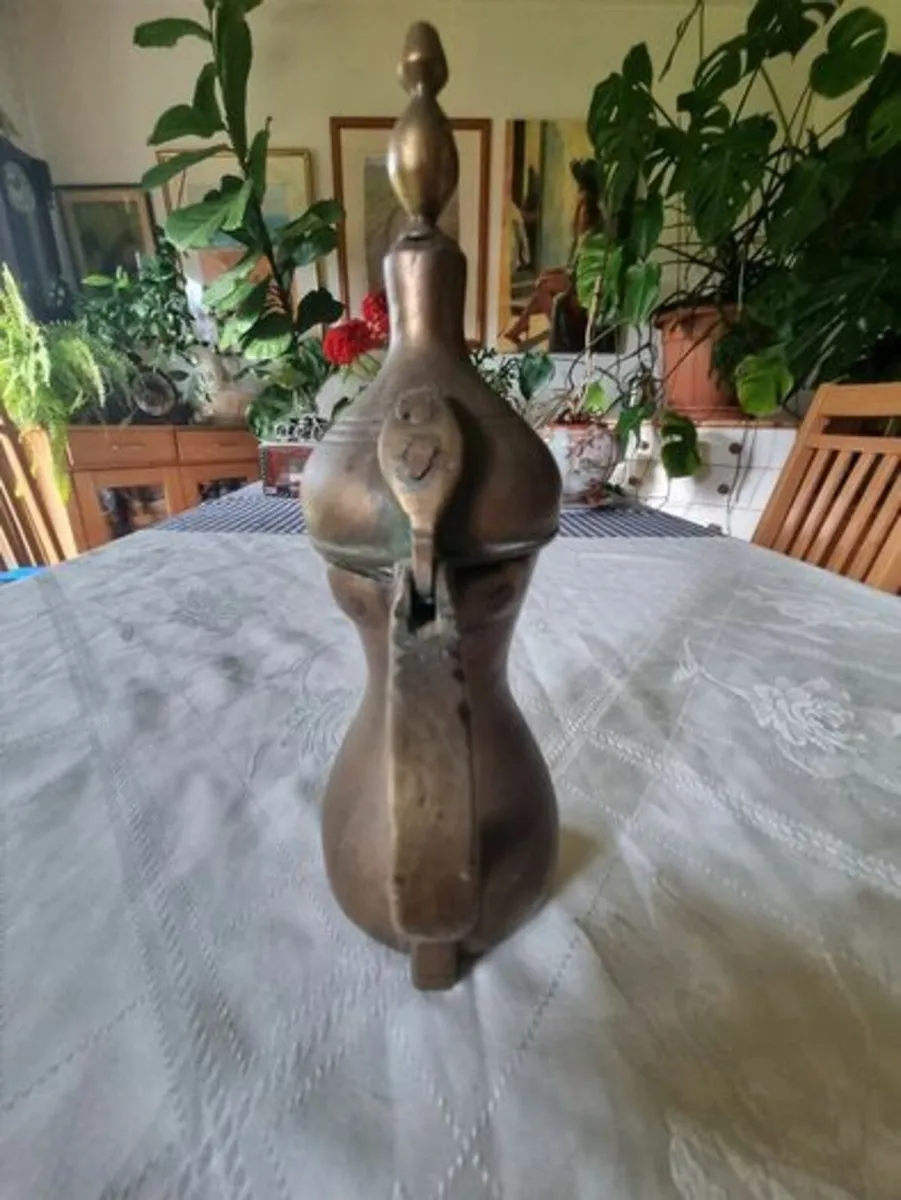 Vintage Brass Dallah Handcrafted Tea Pot Kettle - Image 3