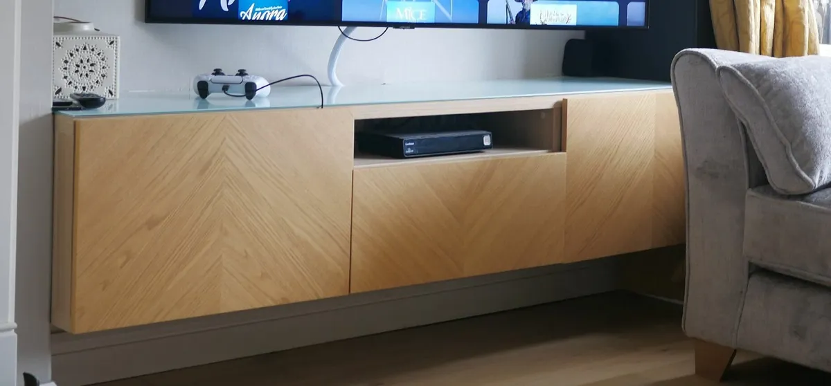 Wall mounted TV unit - Image 1