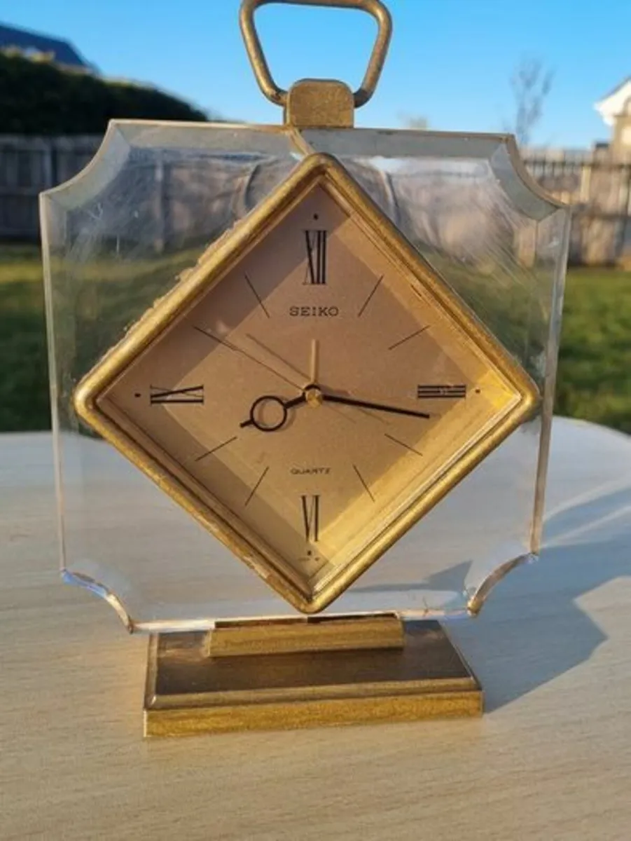 Seiko Quartz Alarm Shelf Desk Clock - Image 1
