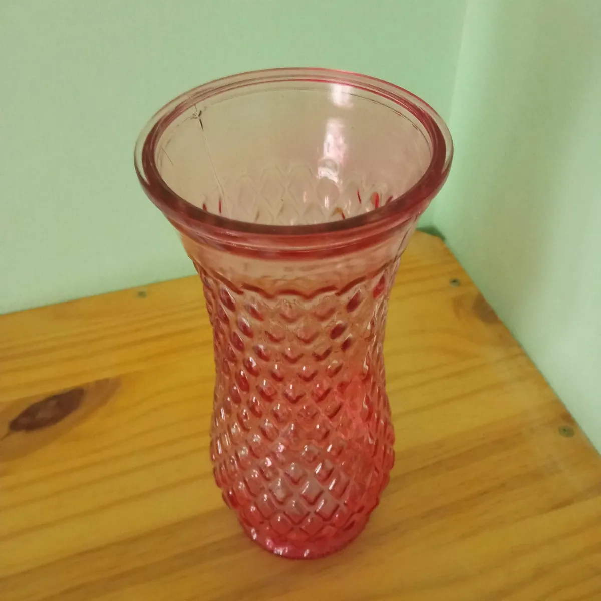 Pink Glass Vase - Image 3