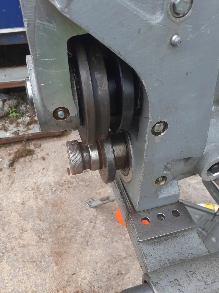 RIDGID 918 HYDRAULIC ROLL GROOVER - Image 3