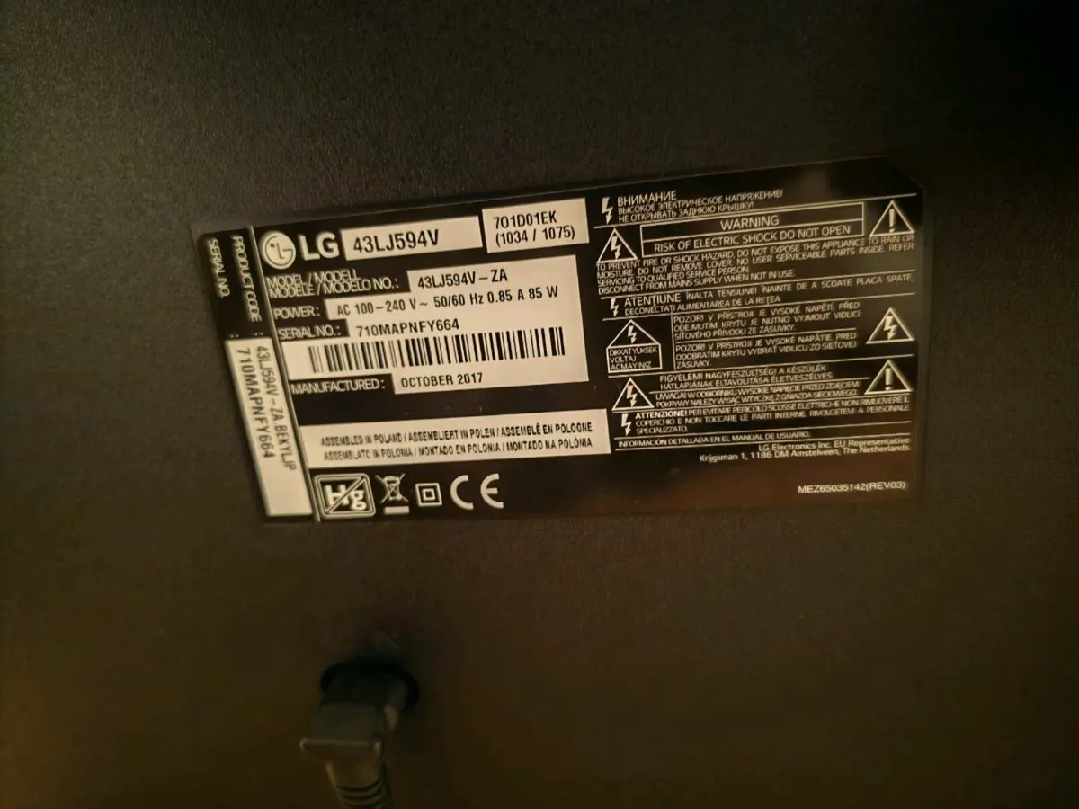 Lg Smart Tv 43" - Image 3