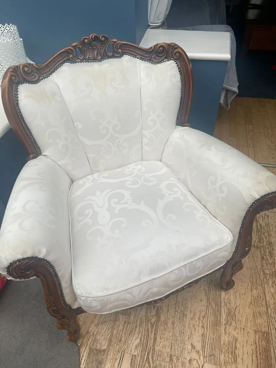 3-1-1 three piece suite - Image 3