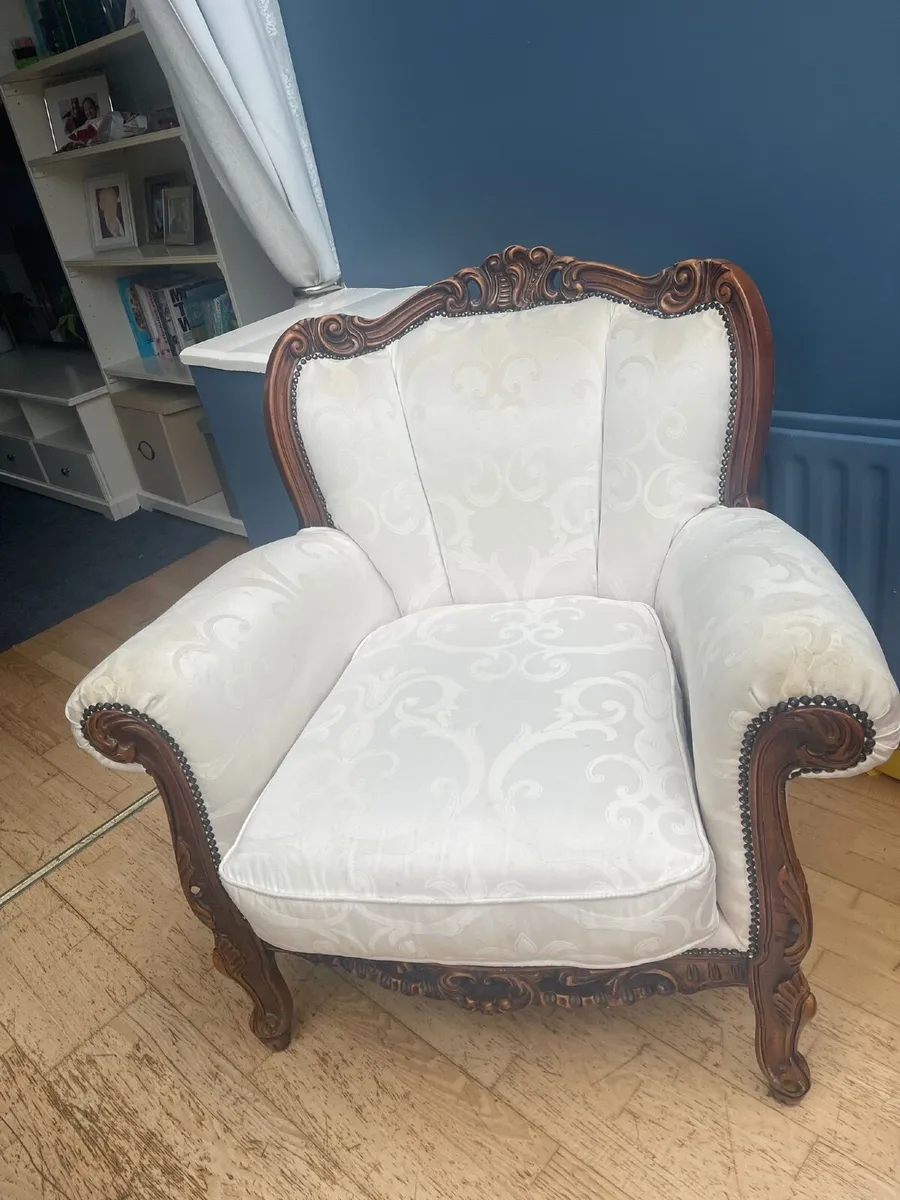 3-1-1 three piece suite - Image 2