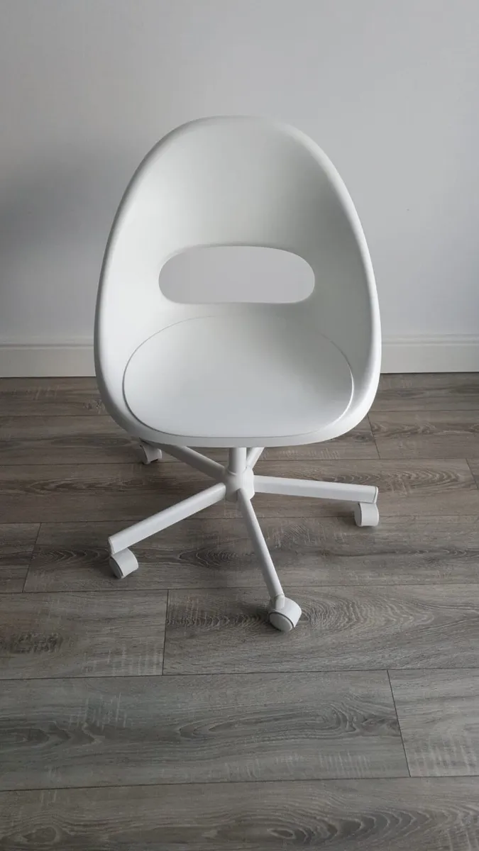 WHITE IKEA SWIVEL CHAIR - Image 2
