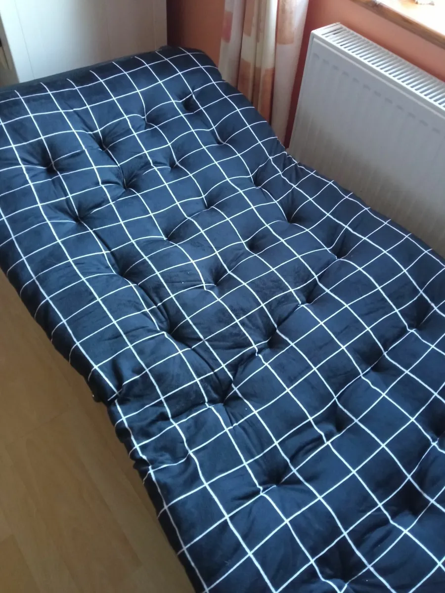 Single Travel Bed & Mattress - Image 2