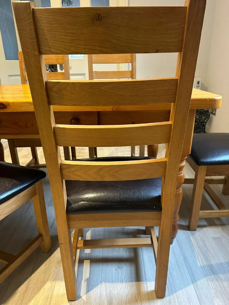 Dining table and chairs - Image 3