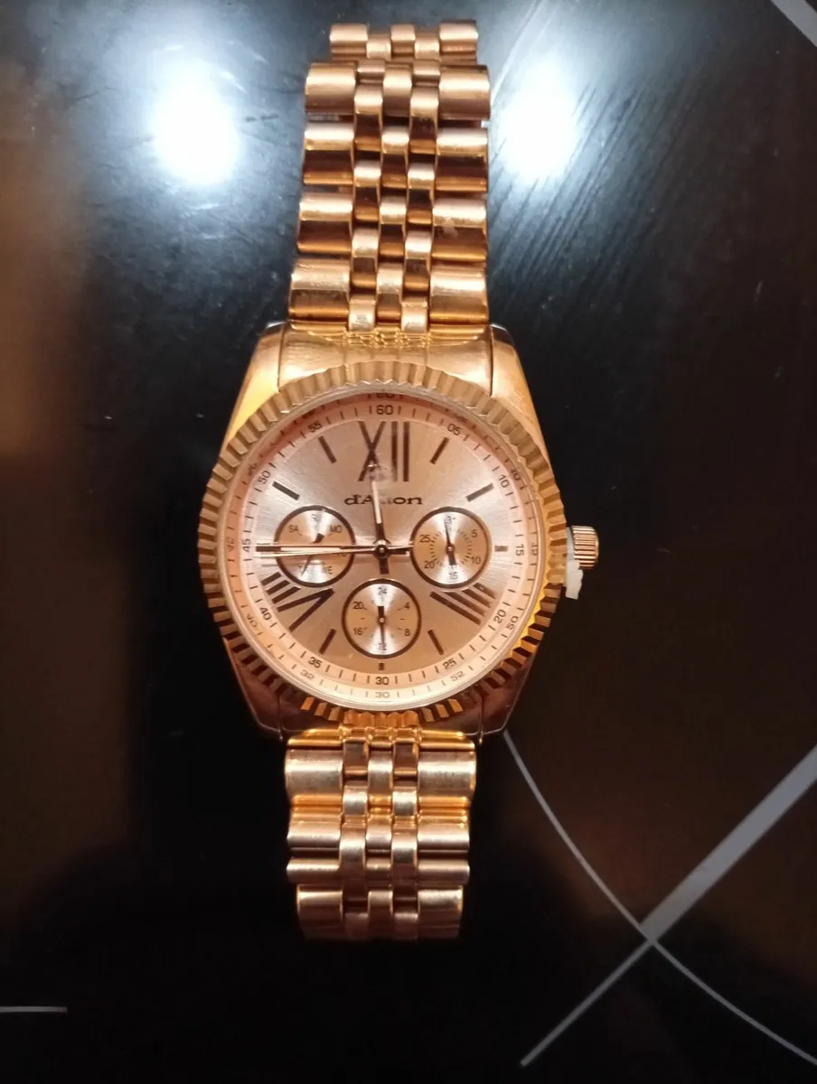 d'Alton Rose Gold Women's Watch - Image 3