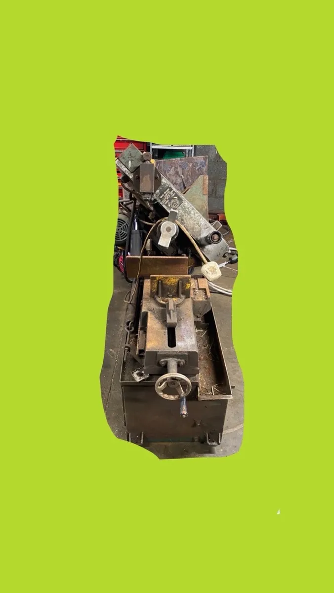 Hydraulic Metal Cutting Band-saw - Image 2