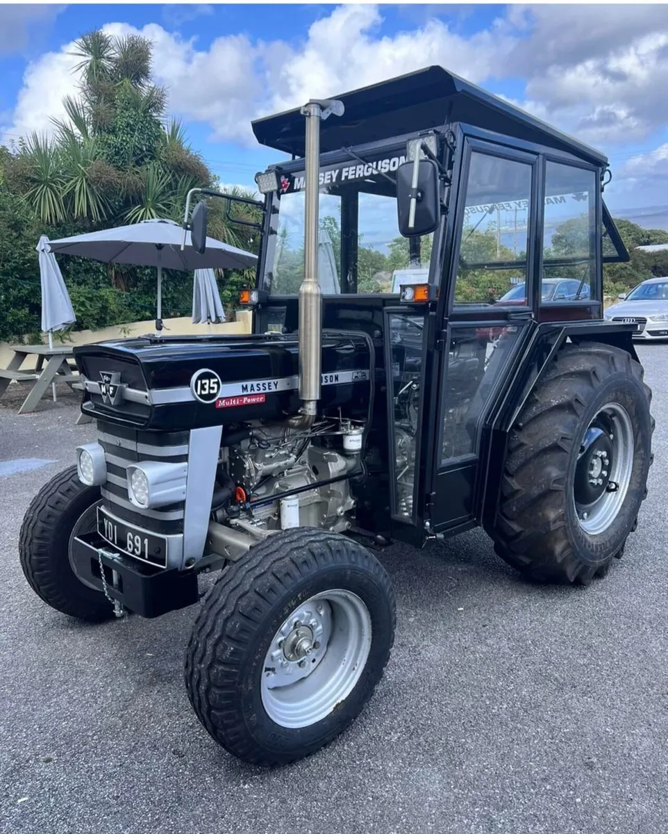 Cab  mf 135 35 - Image 2