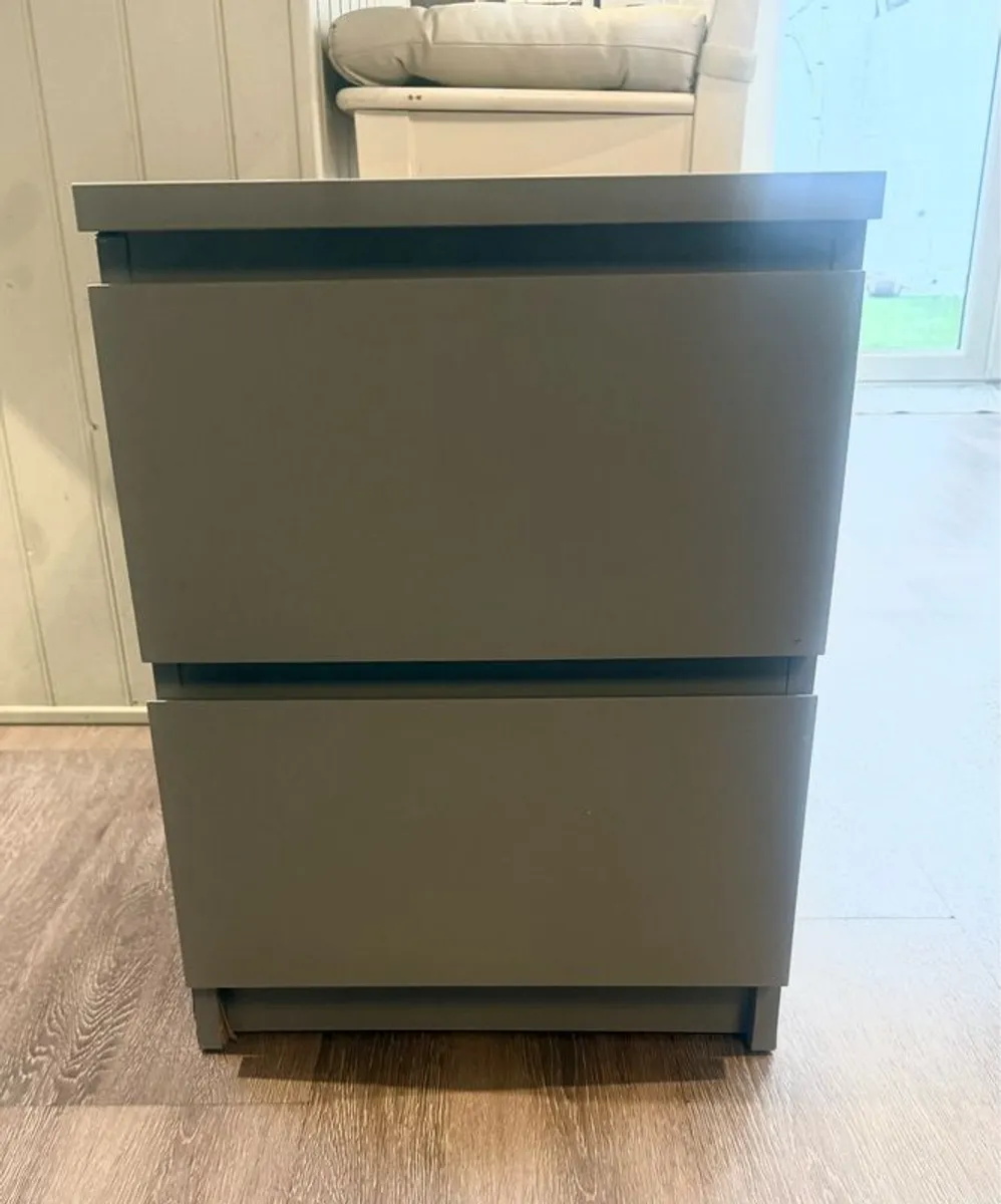 x2 Ikea Malm Bedside Lockers - Image 1