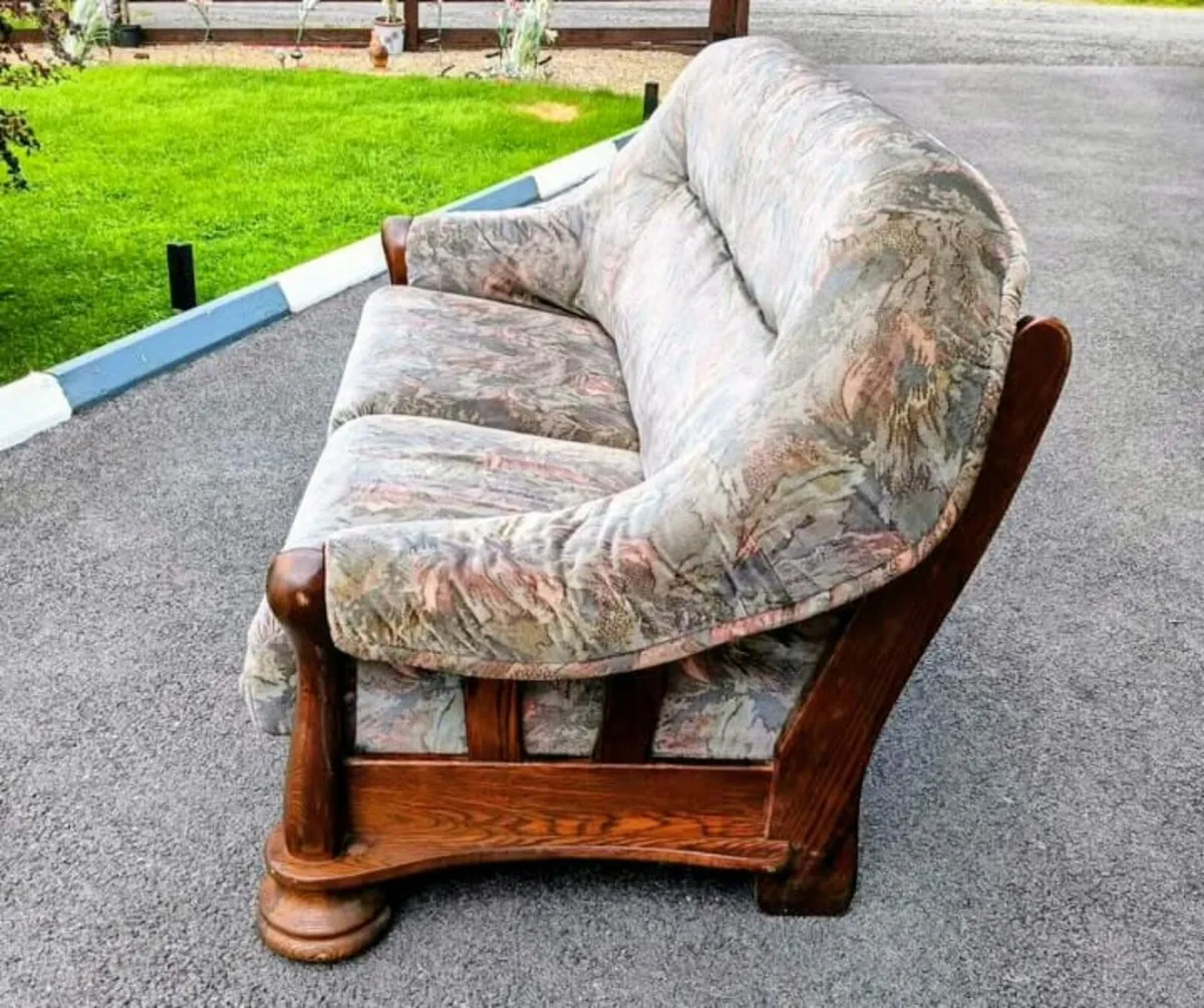 Free sofa - Image 2