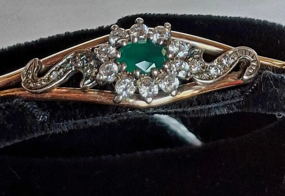 Vintage 9ct Gold Natural Emerald & Diamond ... - Image 1