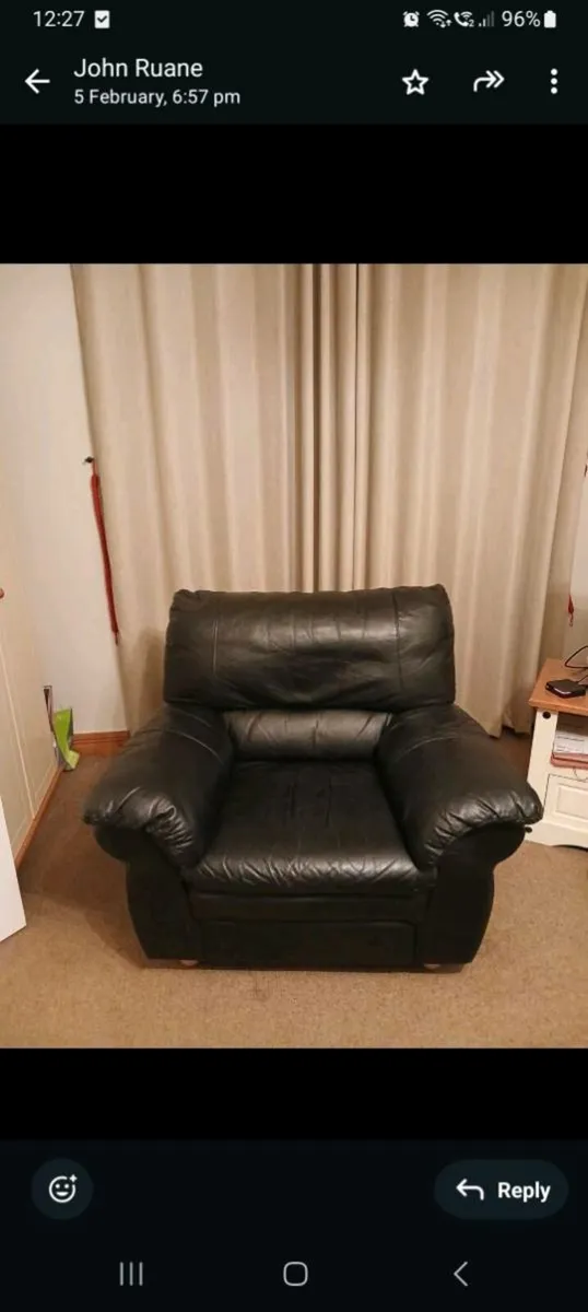 Arm chair