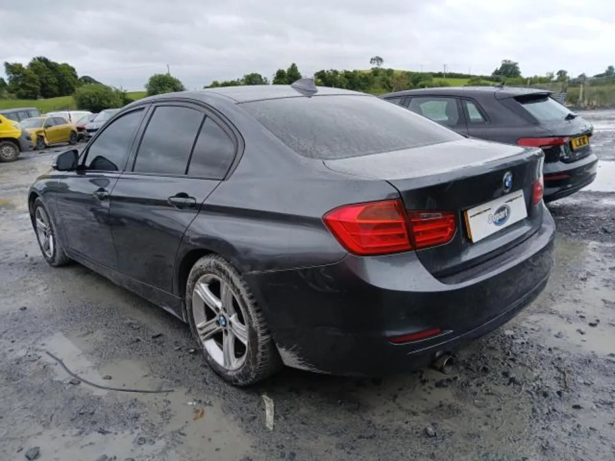 2012 BMW 320d BREAKING - Image 4
