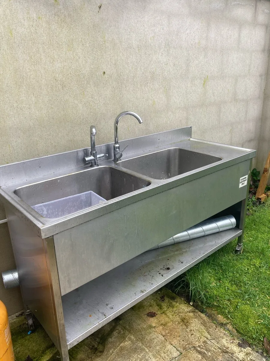 Commercial sink - Image 1