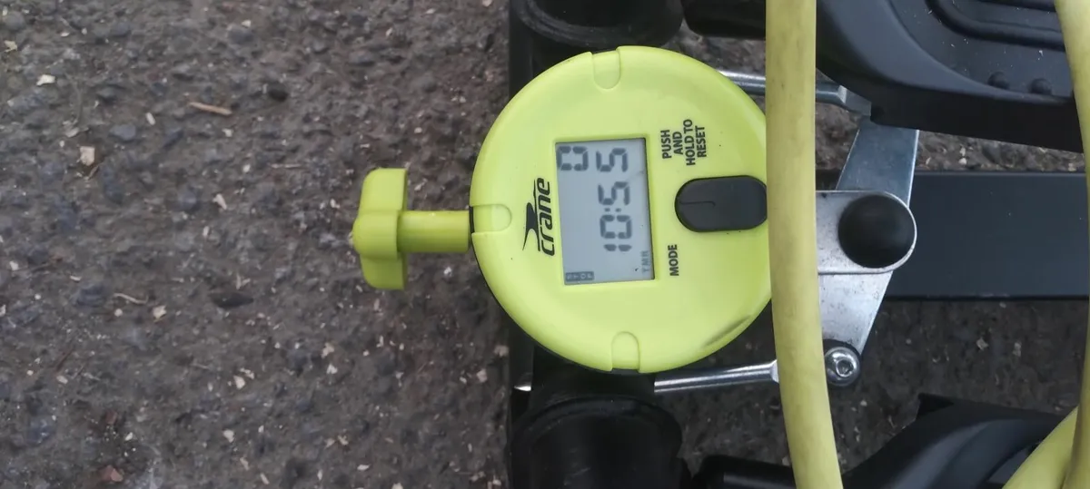 Exercising new never used priced 70e - Image 2