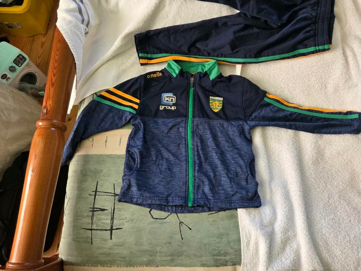 Donegal Gaelic Football Tracksuit Top 2016 to 2017 - Image 1