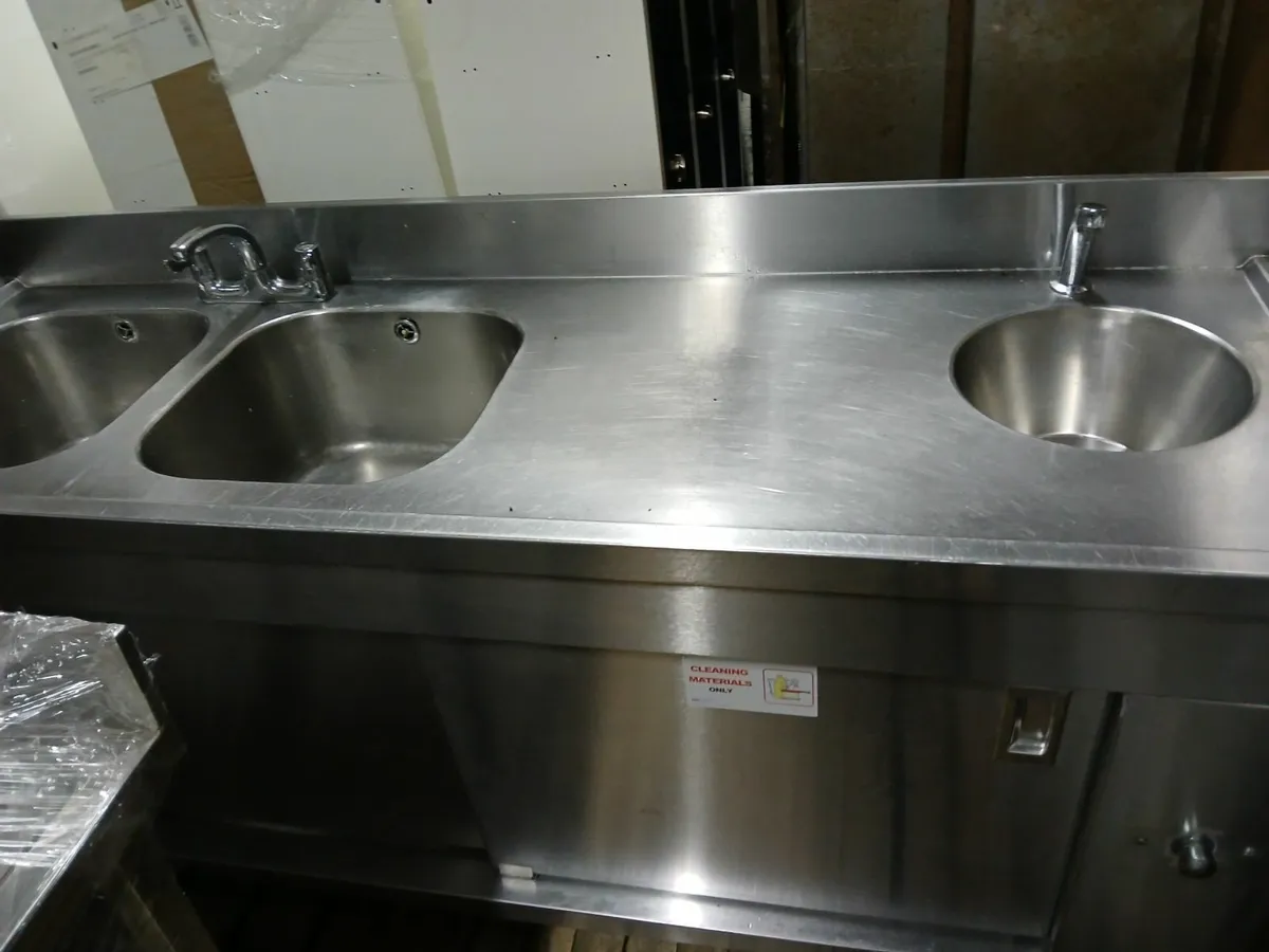 Staneless steel cabbinet double sink unit complete - Image 4
