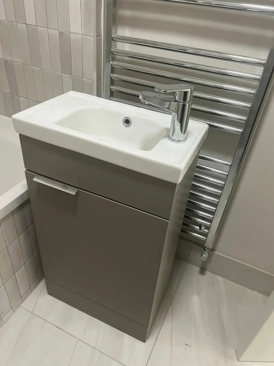 Brand New Sonas Vanity Unit - Image 1