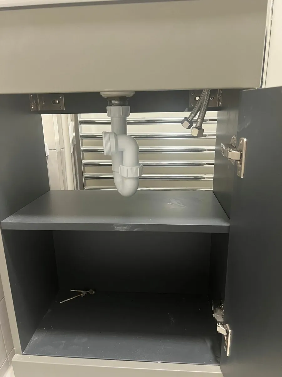 Brand New Sonas Vanity Unit - Image 3