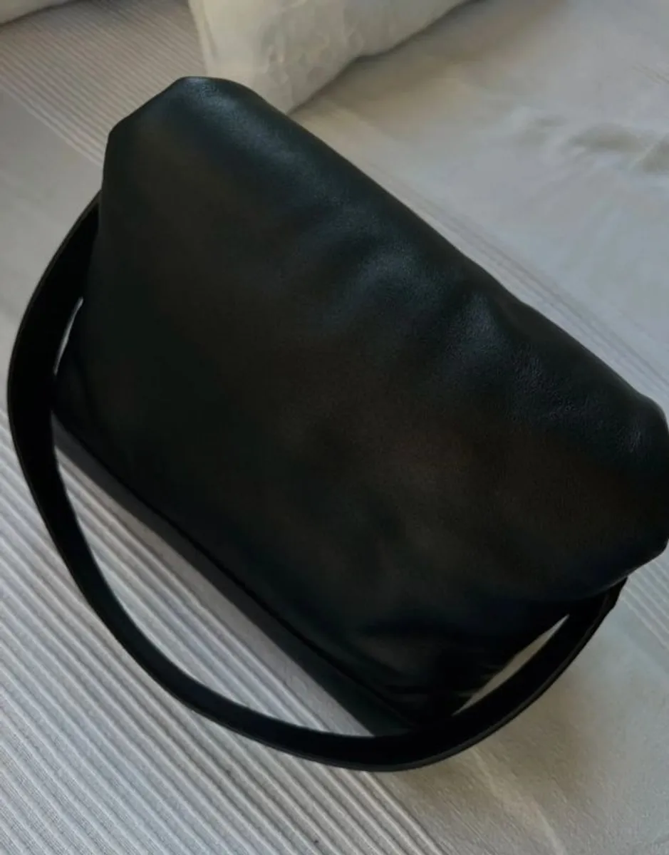 Victoria Beckham Chain Pouch Leather Bag - Image 4