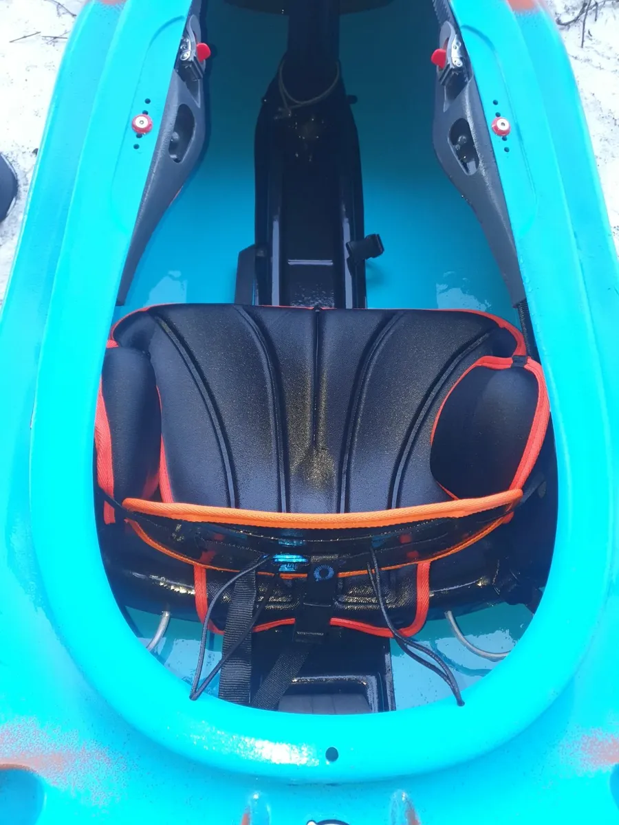 Pyranha Burn 3 kayak - Image 3