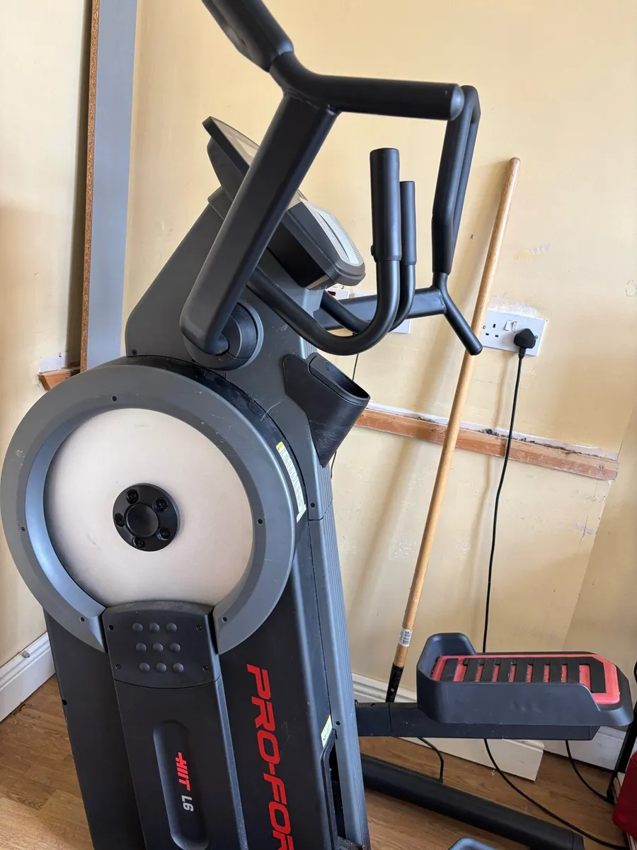 Proform HIIT HL Elliptical  cross trainer - Image 4
