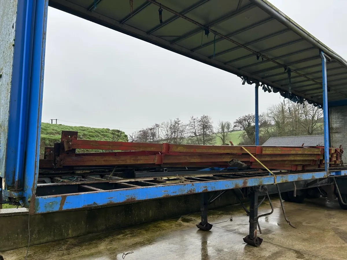 Roof trusses for shed  and trailer complete - Image 2