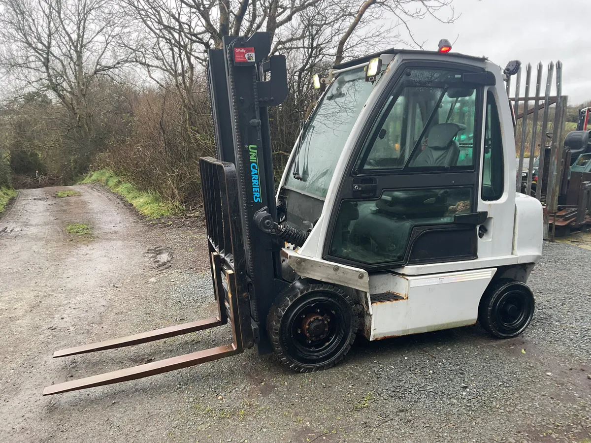 FORKLIFT - Image 1