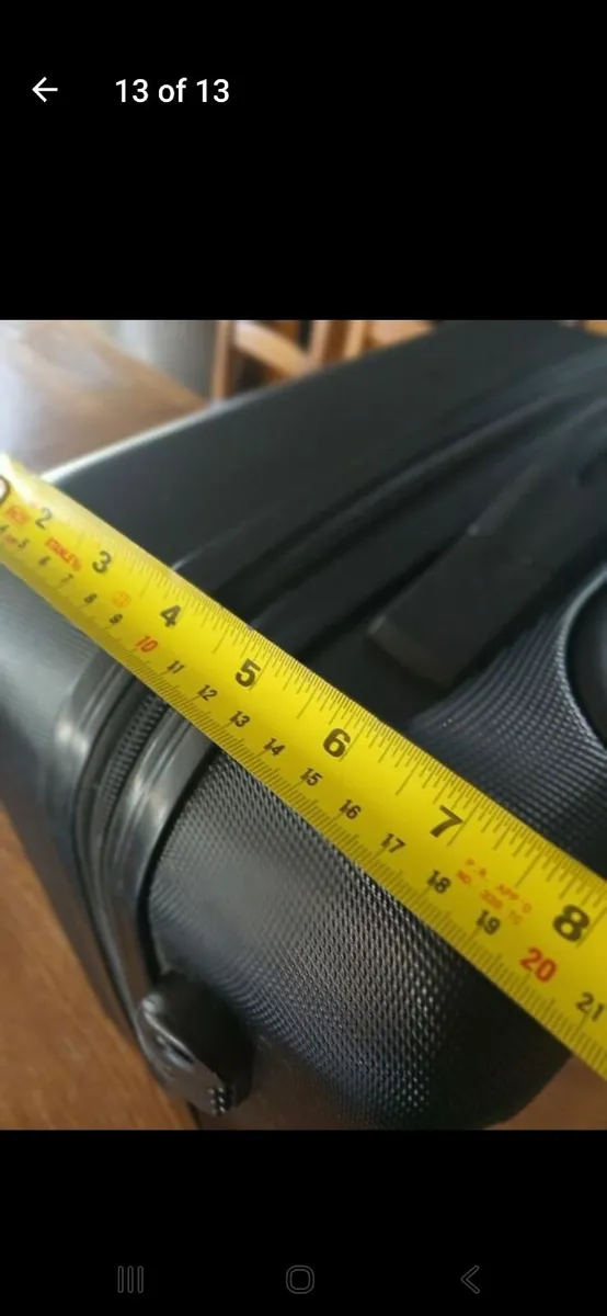 Hard shell suitcases x 3 - Image 3