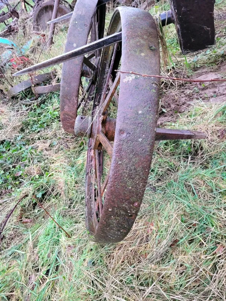 Vintage wheels - Image 4