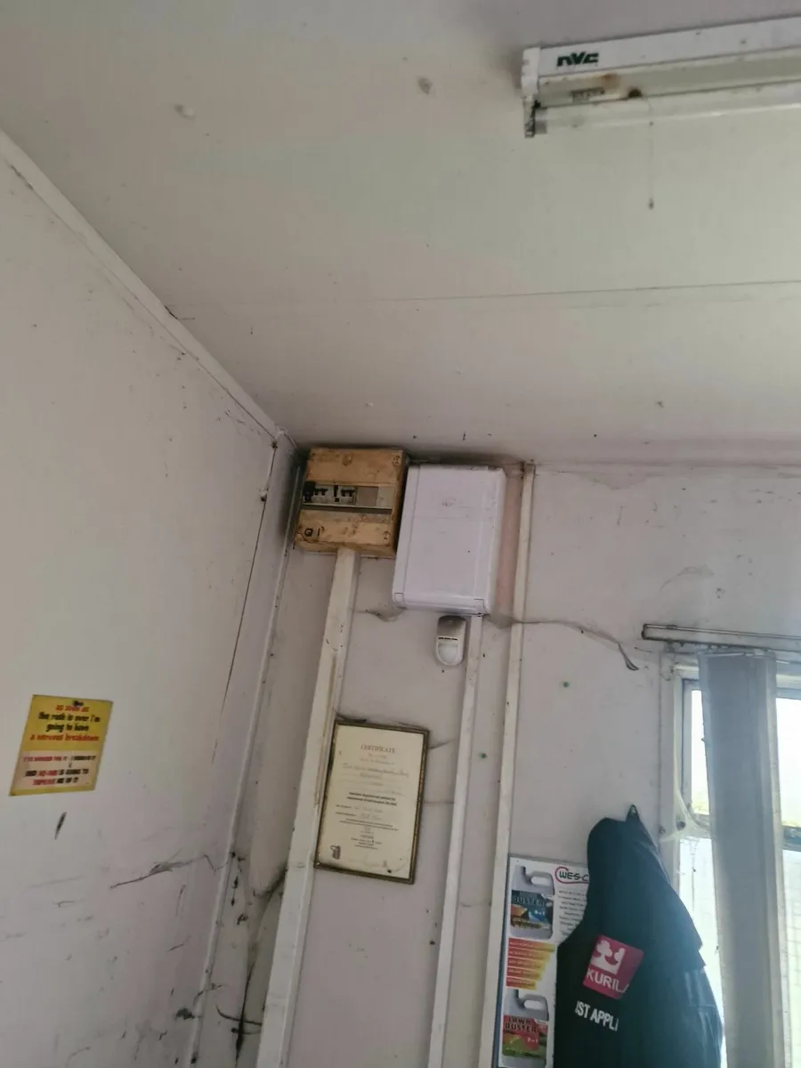 Portacabin/office - Image 2