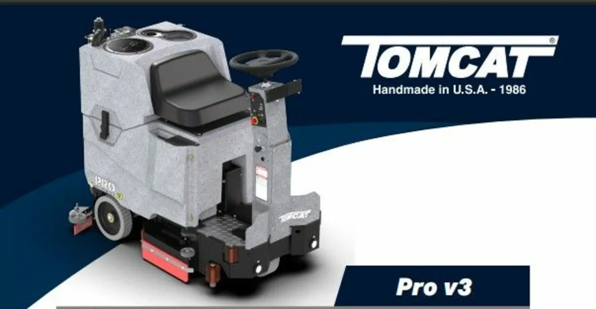 Tomcat Pro V3 rider scrubber dryer - Image 1
