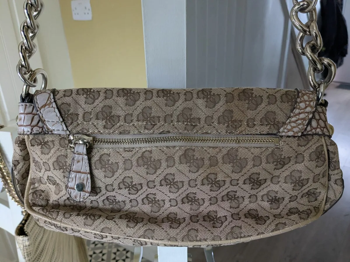Genuine Guess Handbag - Image 4