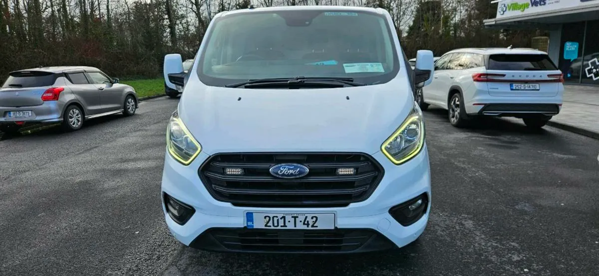 FORD TRANSIT CUSTOM TREND SWB - Image 2