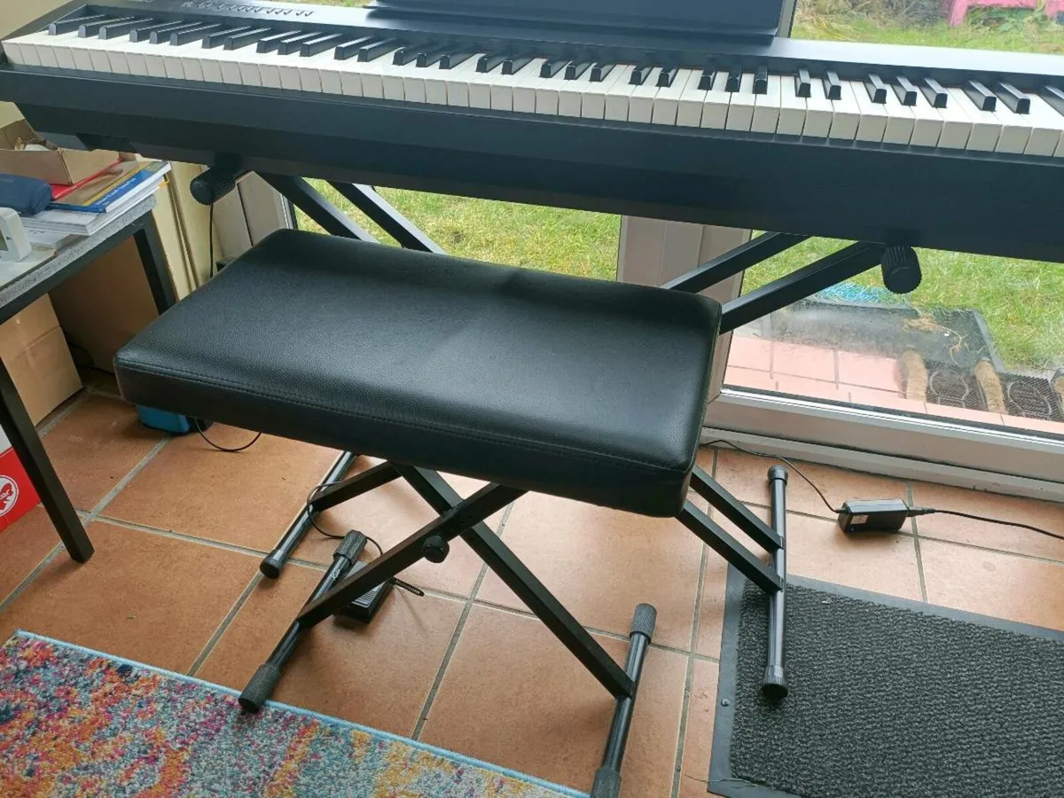 Digital Piano - Roland FP30 - Image 4