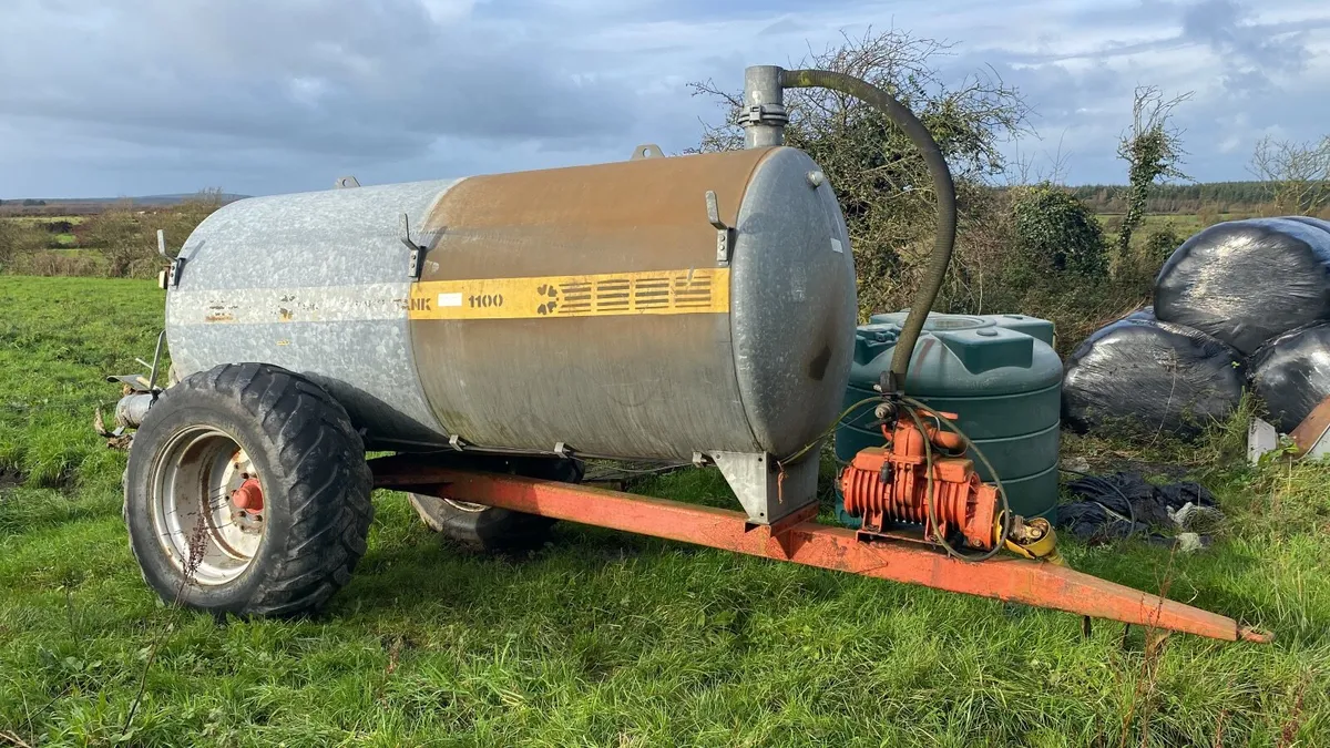 Slurry tanker - Image 1