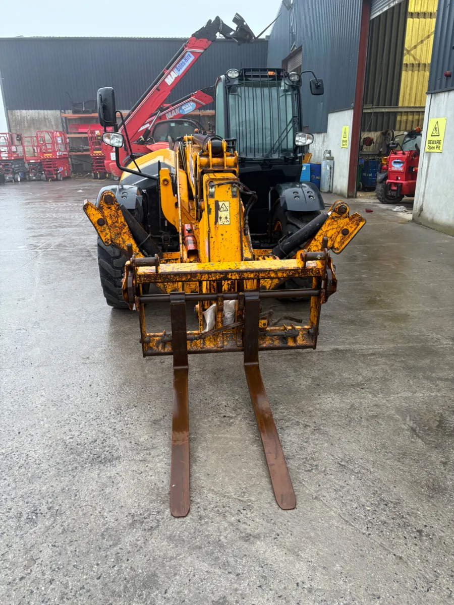 2016 JCB 540 140 - Image 3