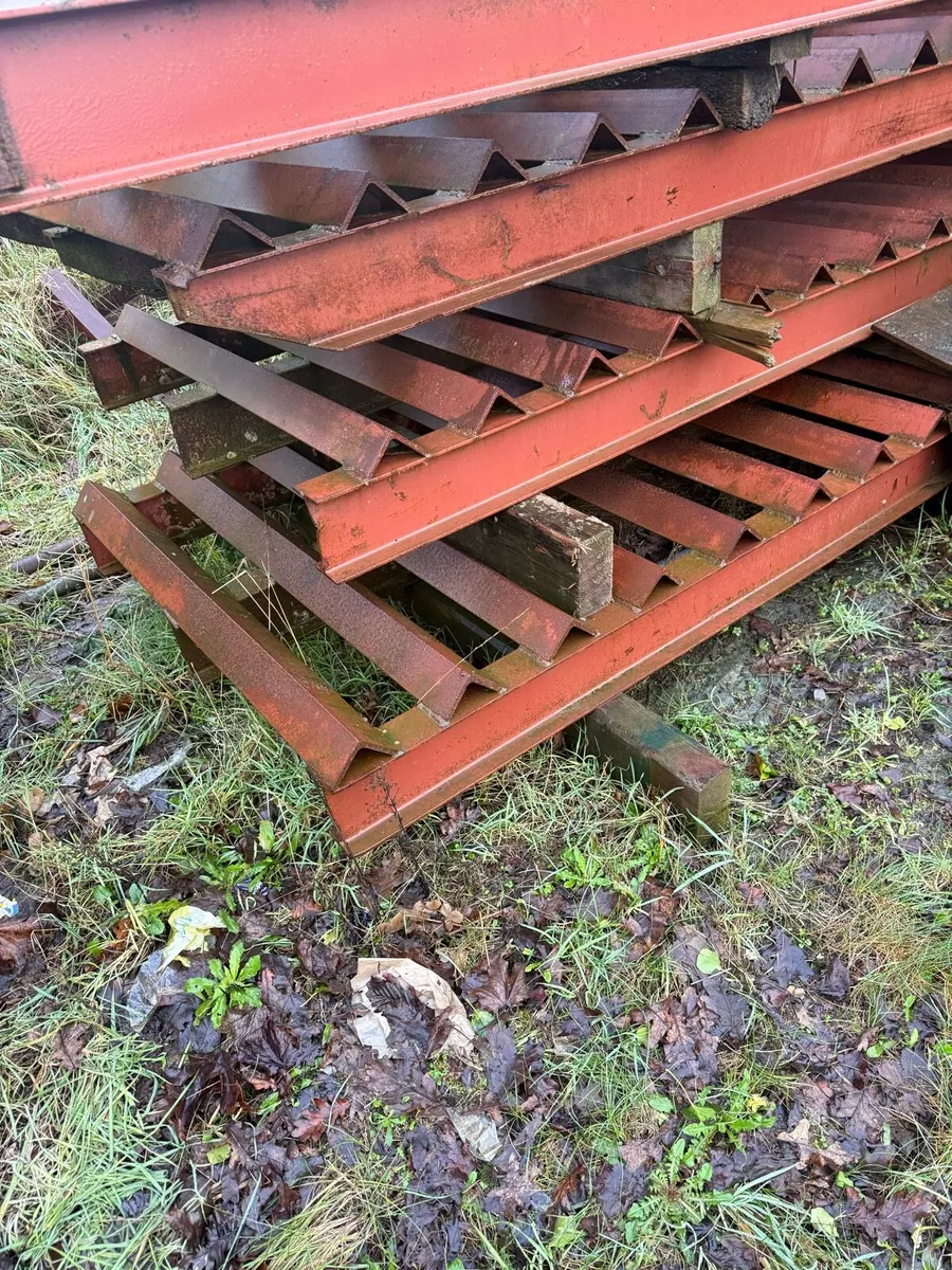 Steel grids - Image 1