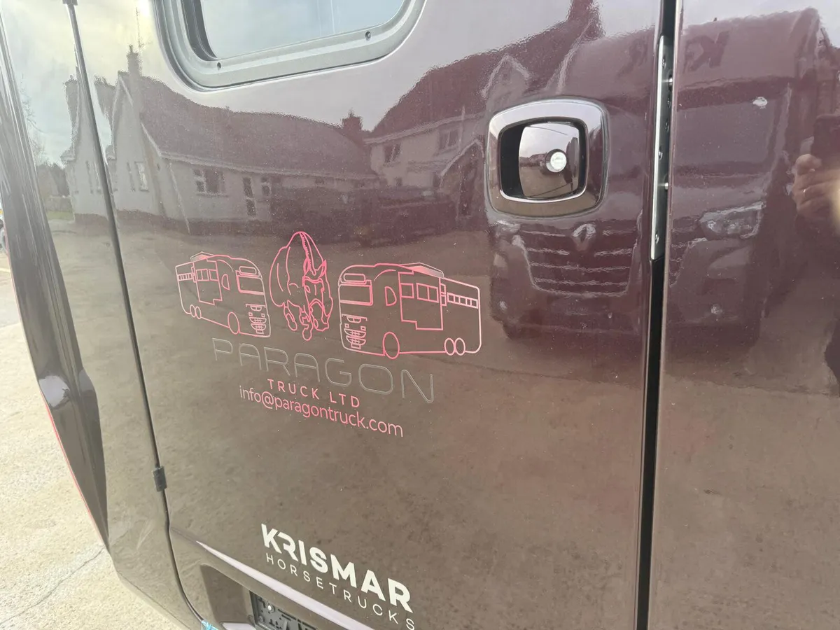 New Renault Master 5 Seater Automatic - Image 4