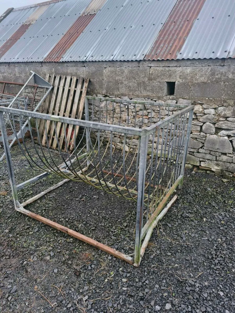 Sheep Feeder - Image 2