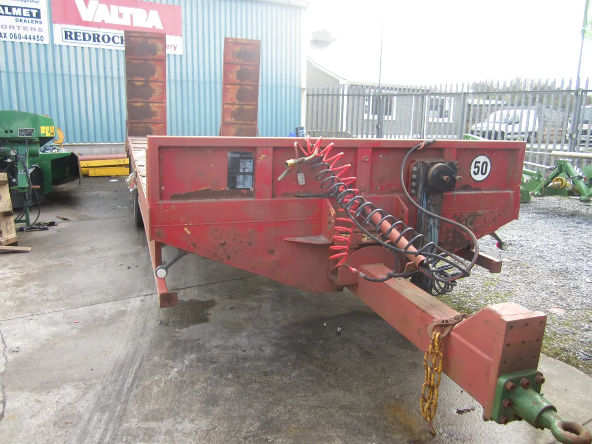 GILES LOW LOADER... - Image 1