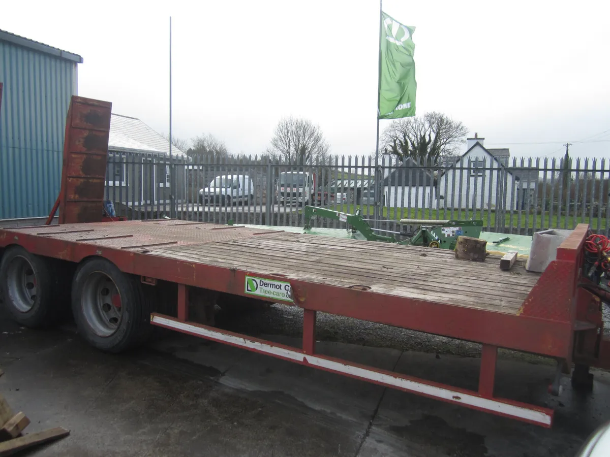 GILES LOW LOADER... - Image 2