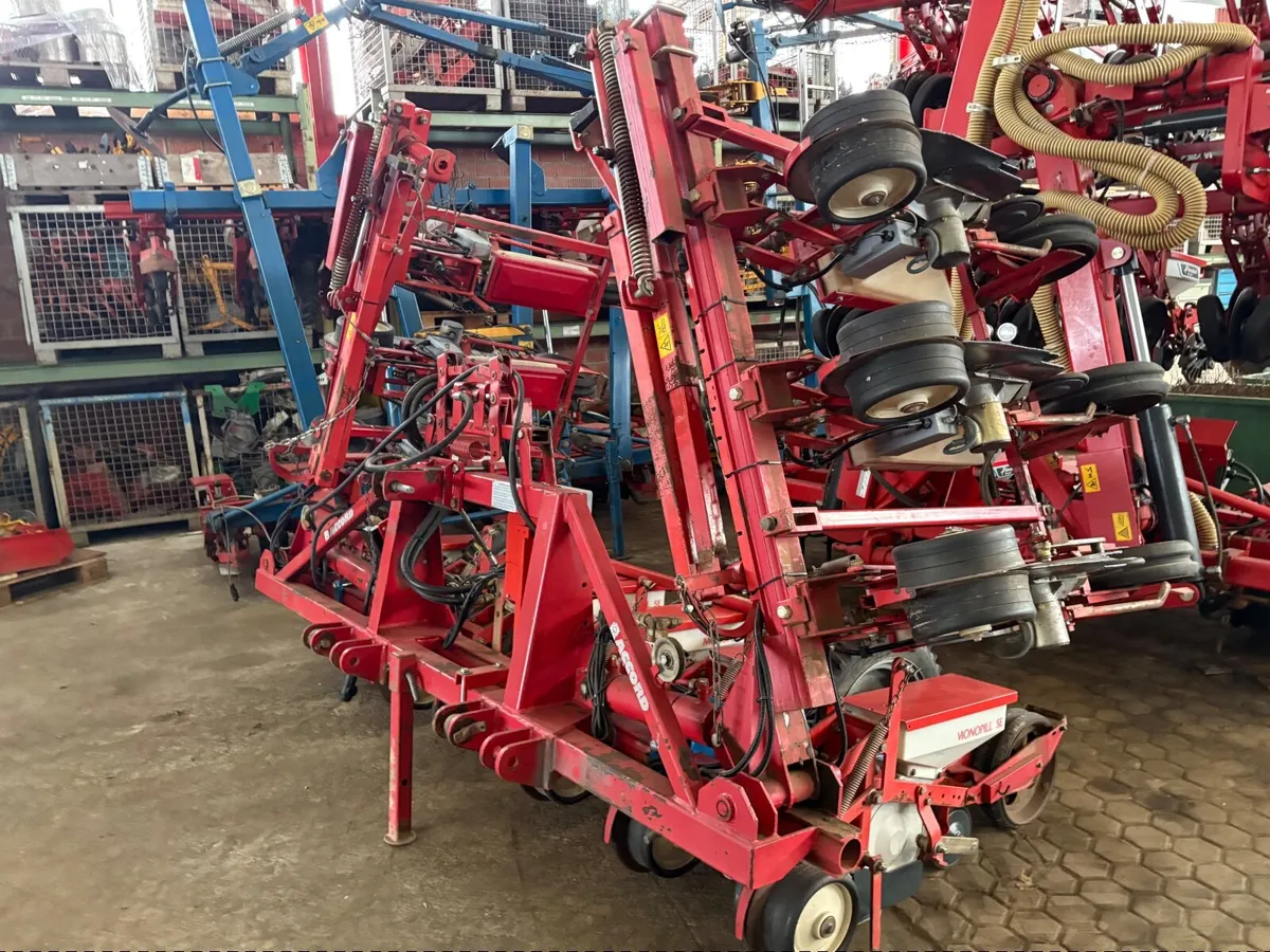 Accord 12 Row Beet Seeders - Image 4