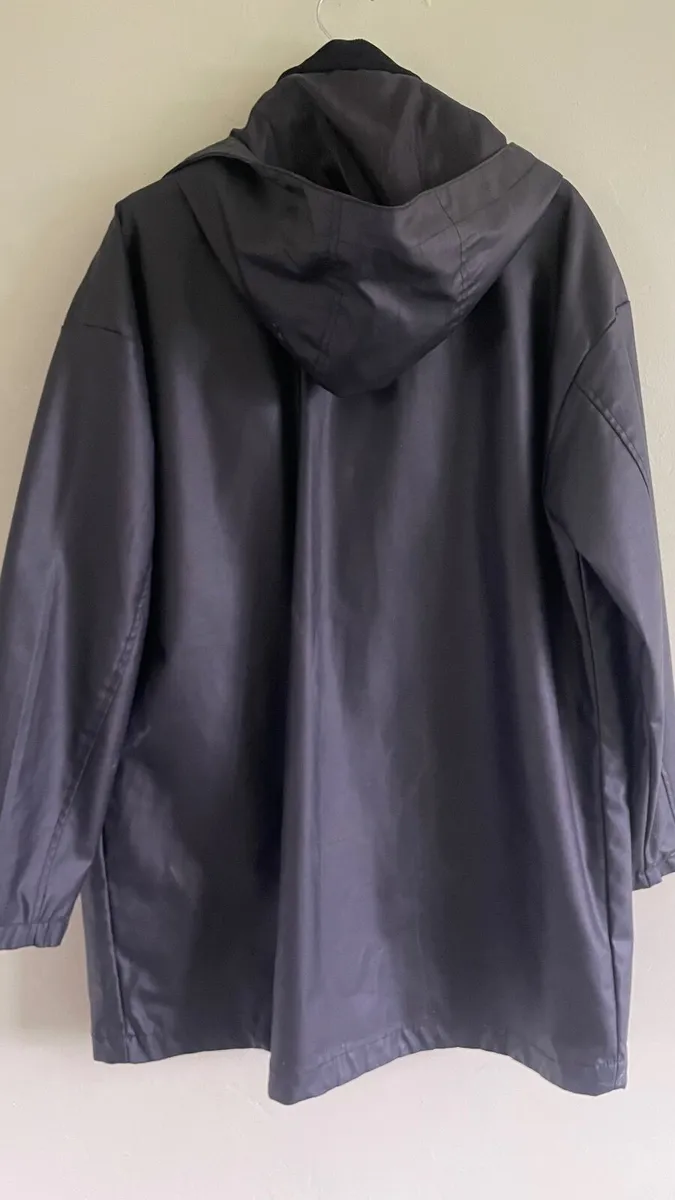 Womens coat - Image 2