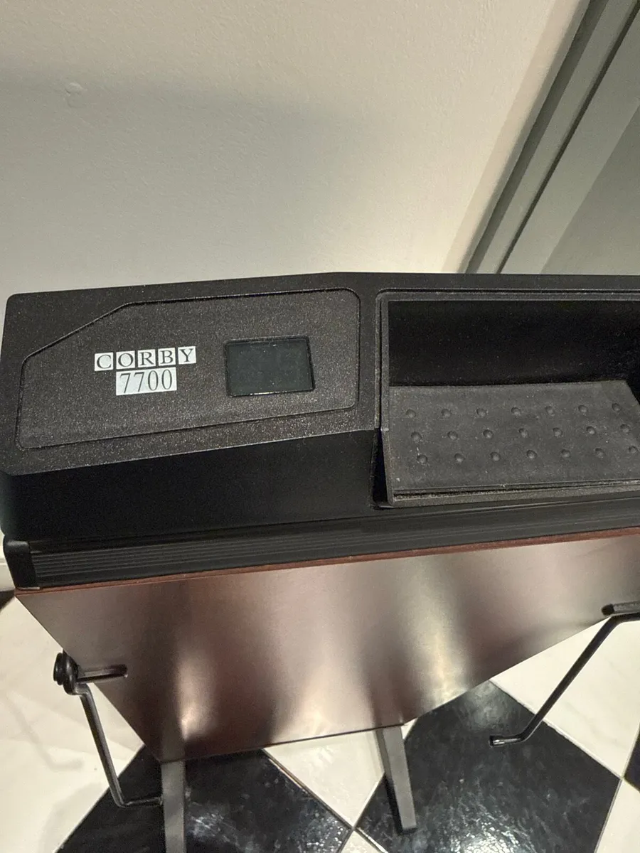 Corby 7700 New Trouser press electric - Image 3